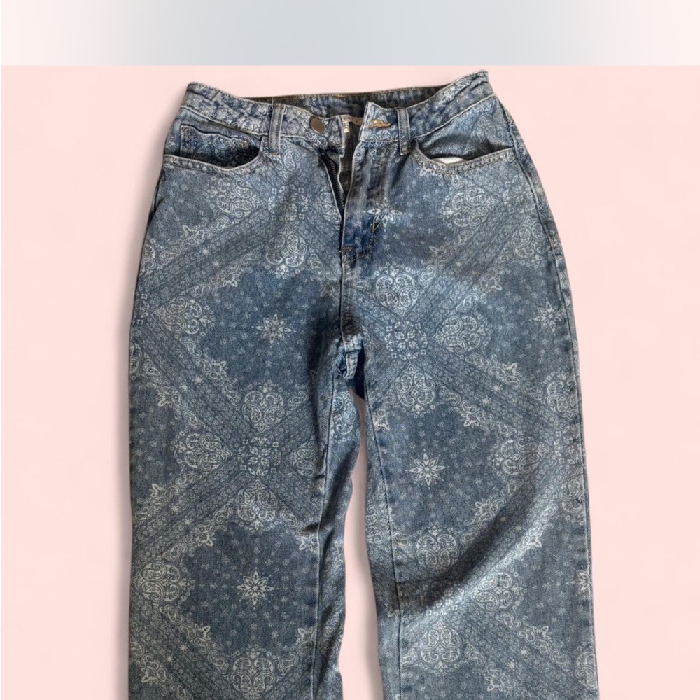 Blue Straight Leg Jeans with Vintage Acid Wash